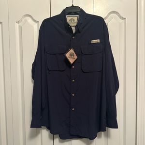 Tallwoods Element Wear Men’s Fishing / Hiking Shirt. Size L. New with tags !
